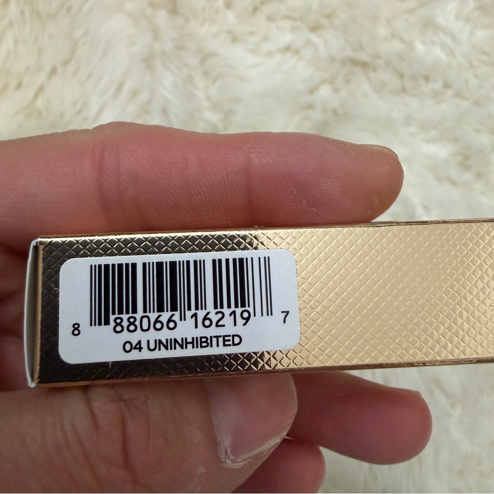 Tom Ford Soleil Lip Balm - 04 UNHIBITED - Picture 7 of 7